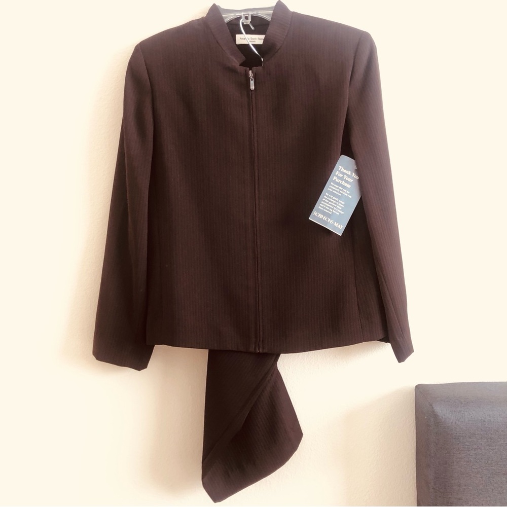Amanda Smith Petit Brown Suit Size 10P